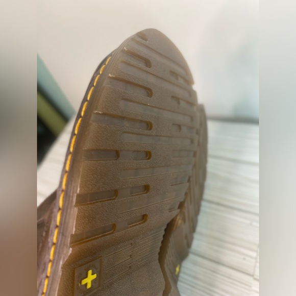 Dr Martens Milton Boots size 10 NWOT - Picture 8 of 10